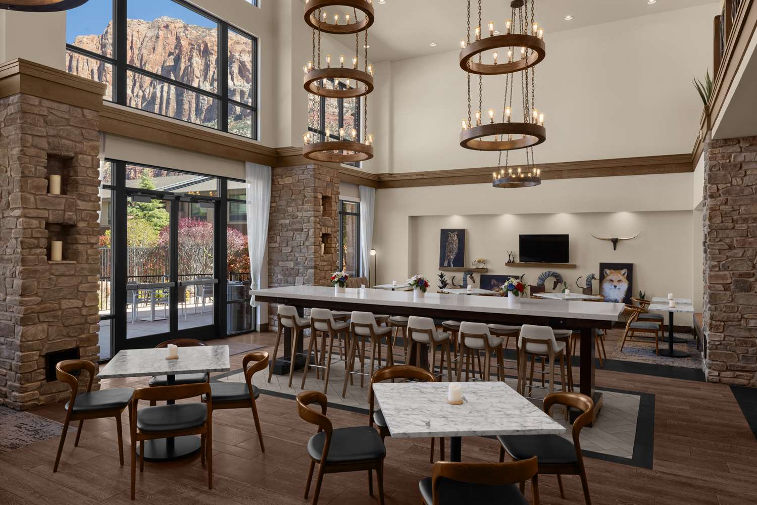 restaurant cafeteria