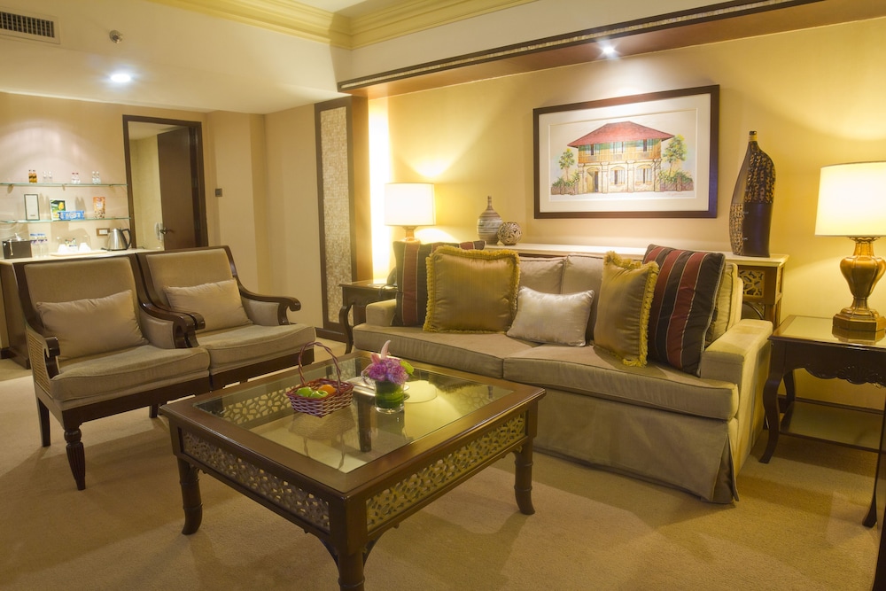 The Manila Hotel 15/25
