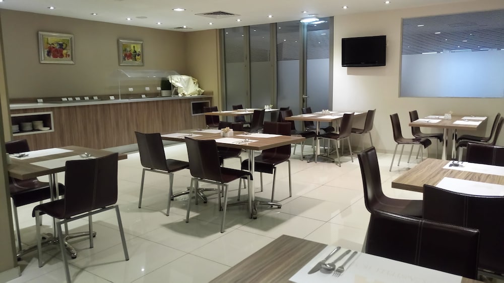 restaurant-cafeteria