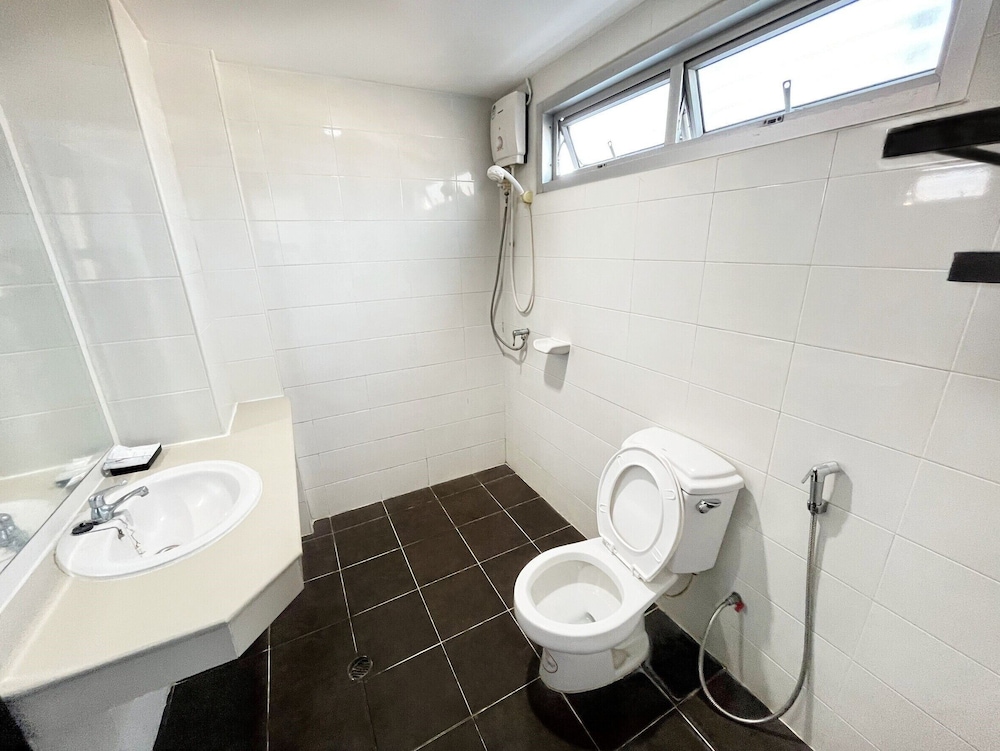 Laemchabang City Hotel 45/50