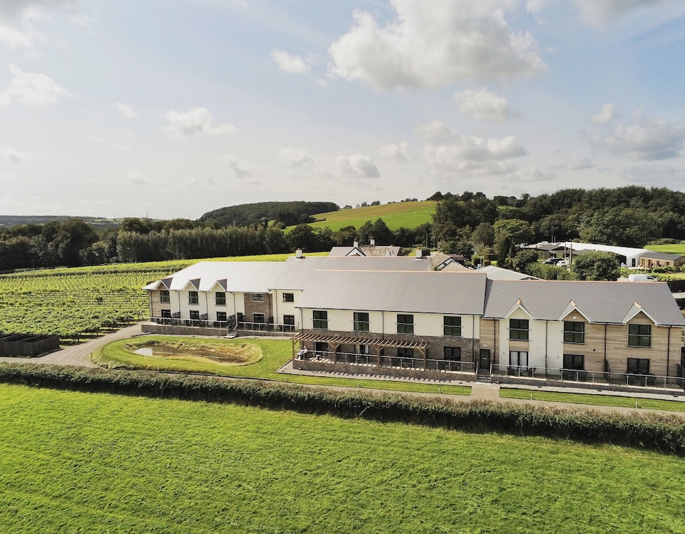Llanerch Vineyard 33/50