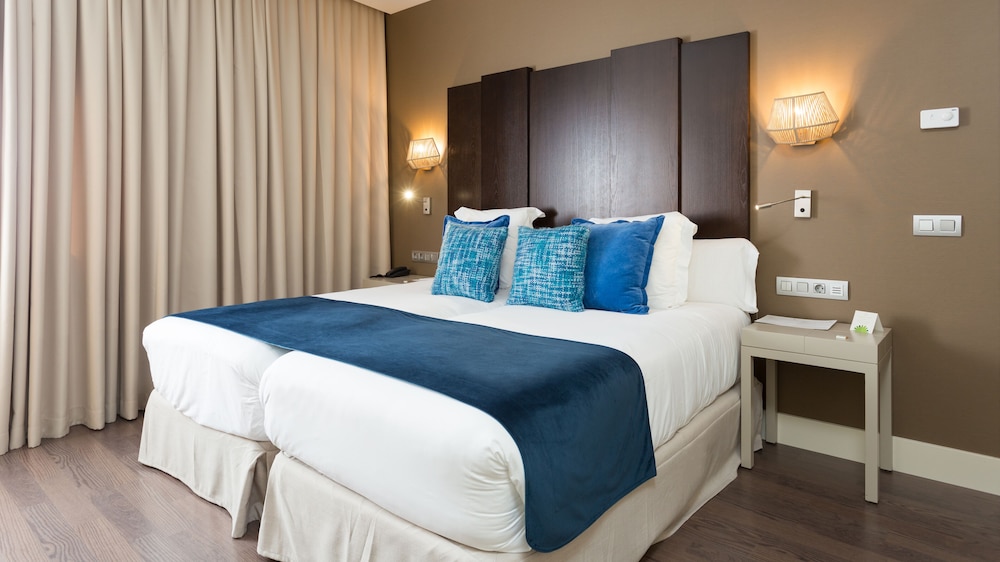 LA LAGUNA GRAN HOTEL 29/81
