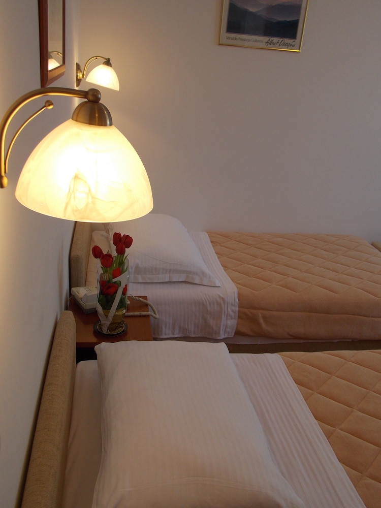 Hotel Vila Tina 19/50