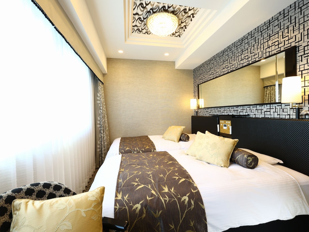 DELUXE, TWIN BEDS