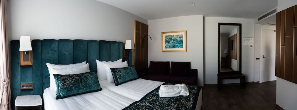 Elke Spa Hotel 22/74
