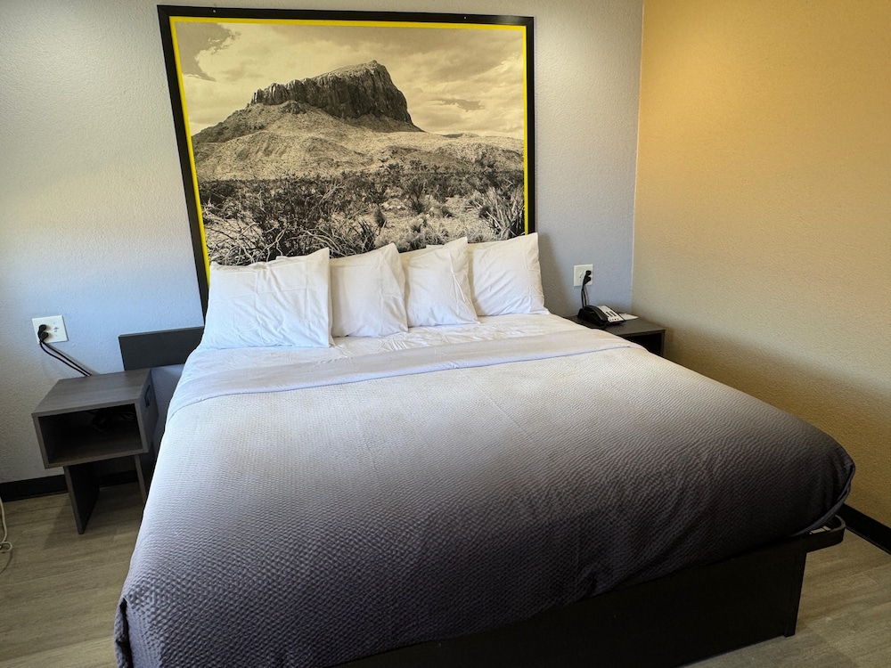Super 8 by Wyndham Big Spring 17/28
