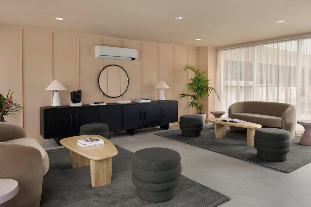City Center Hotel Long Beach, Sonder by Marriott Bonvoy 33/53