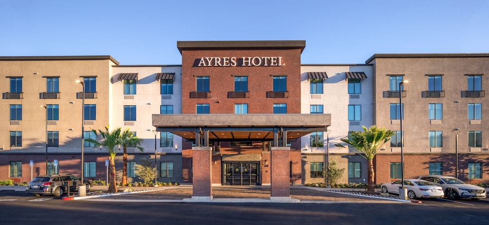 Ayres Hotel Rialto Fontana 42/47