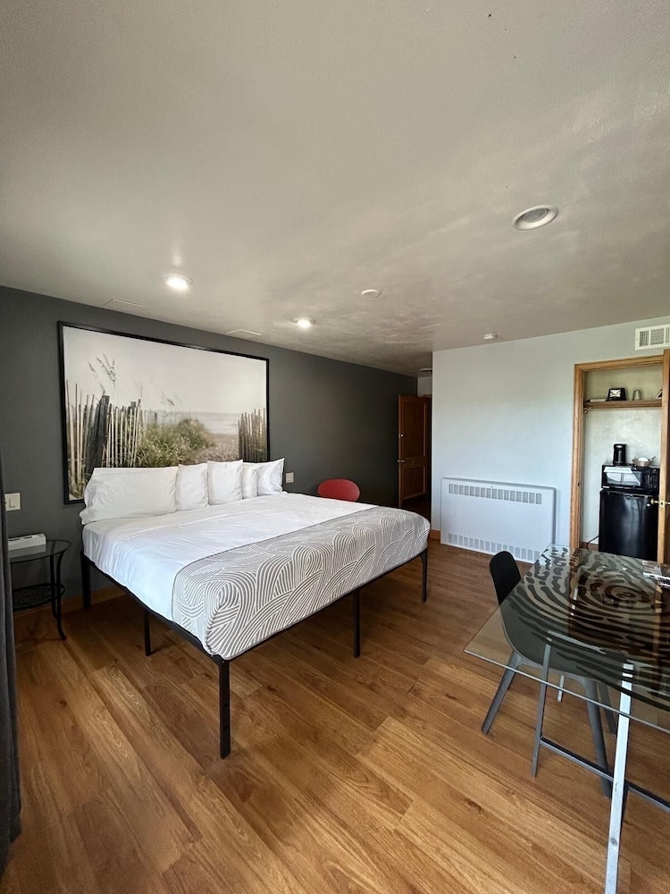 Valued Stay Mayflower 5/18