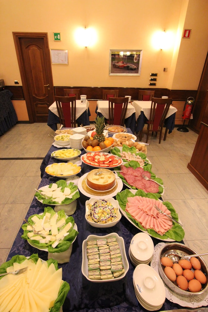 Mokinba Hotel King 58/69