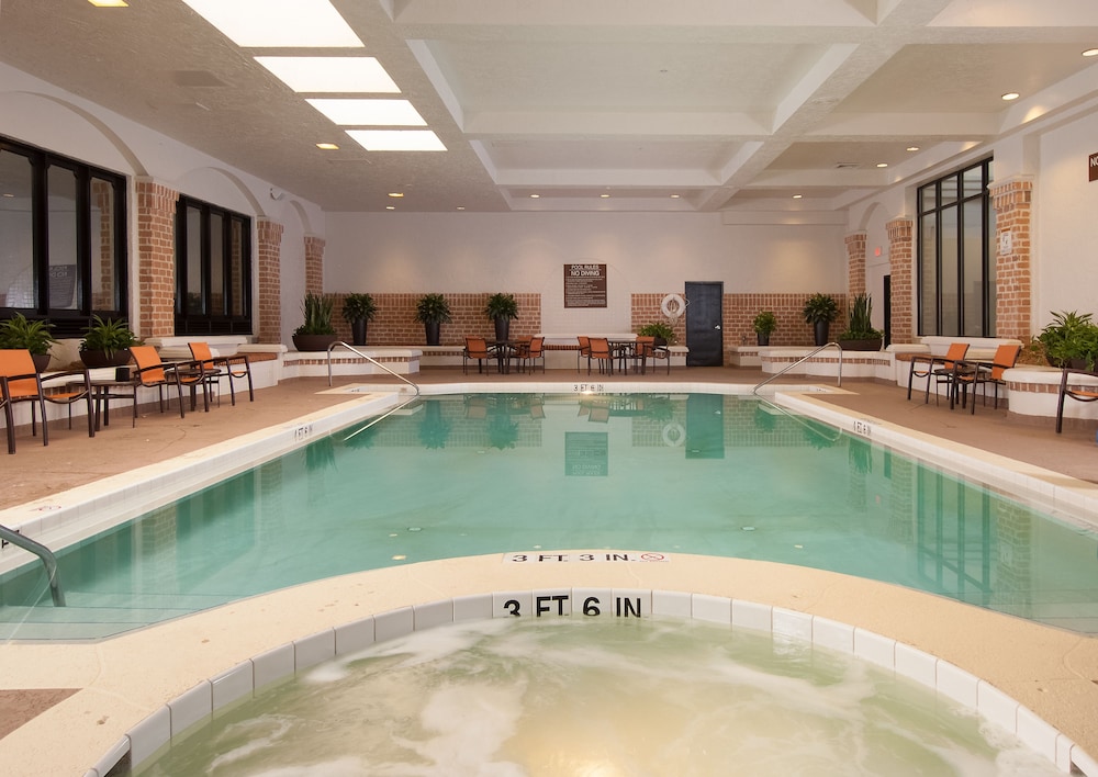 Embassy Suites by Hilton Jacksonville Baymeadows 69/85