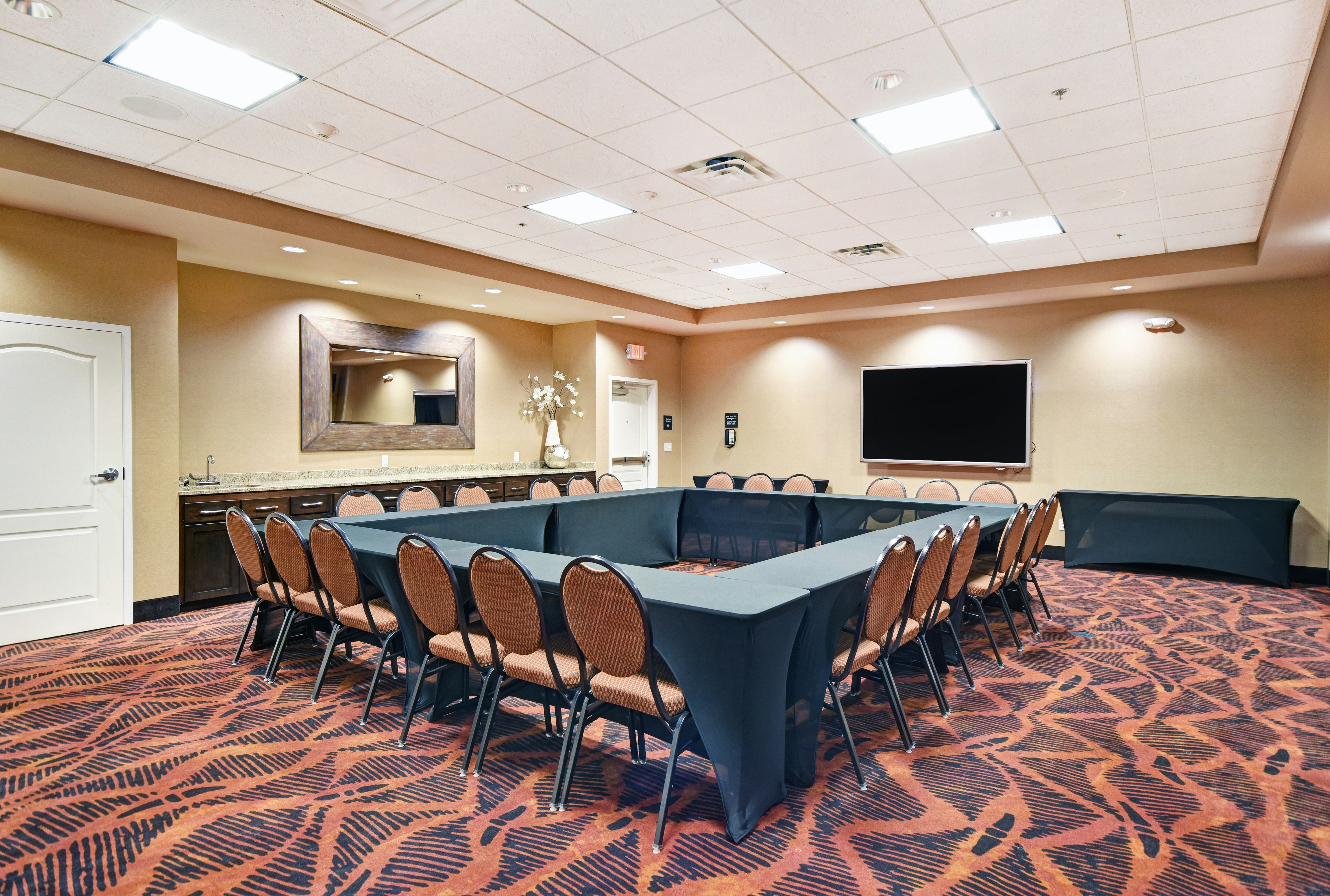 Hampton Inn and Suites Milwaukee Franklin 39/44