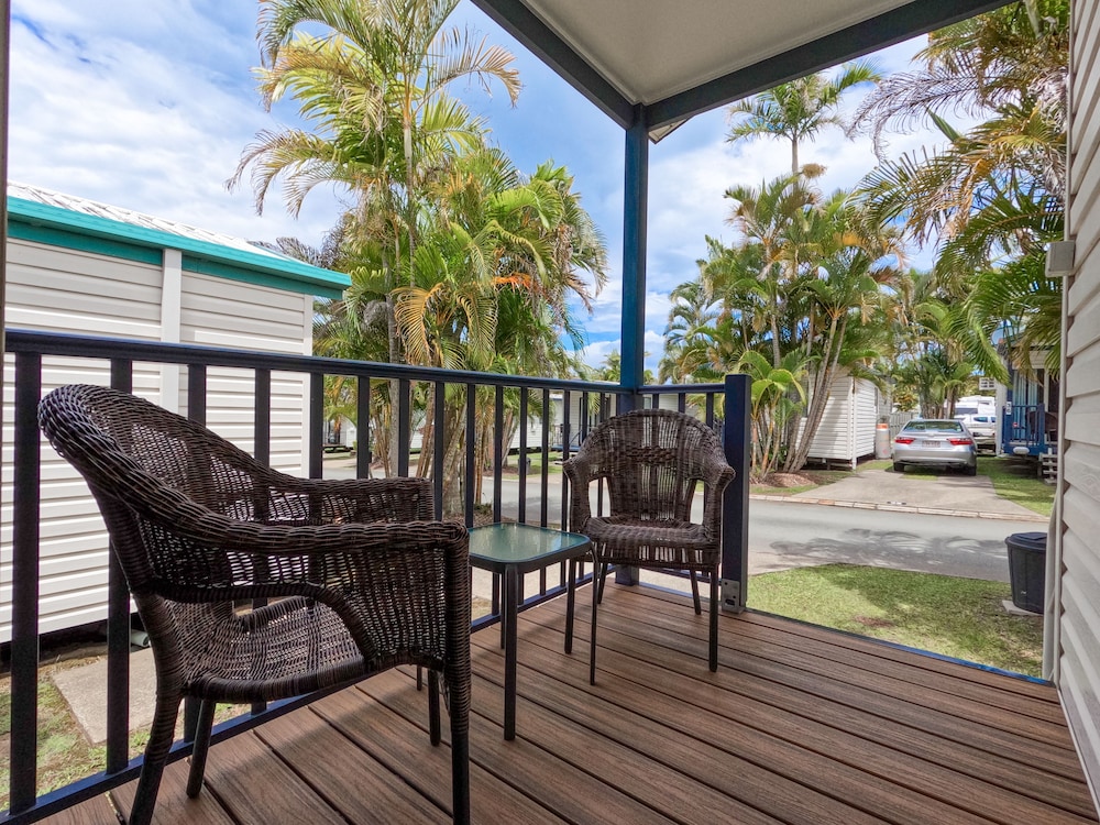 Alex Beach Cabins and Tourist Park 26/50