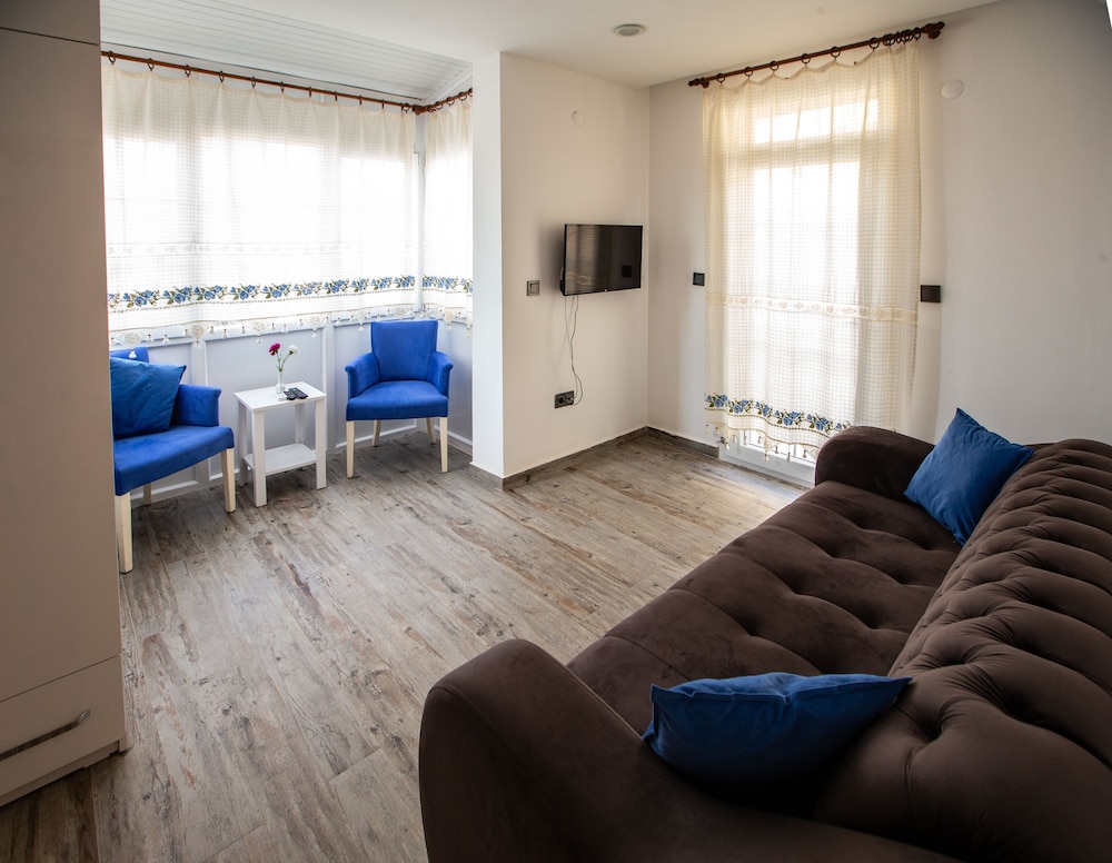 Akkum Hotel 17/24