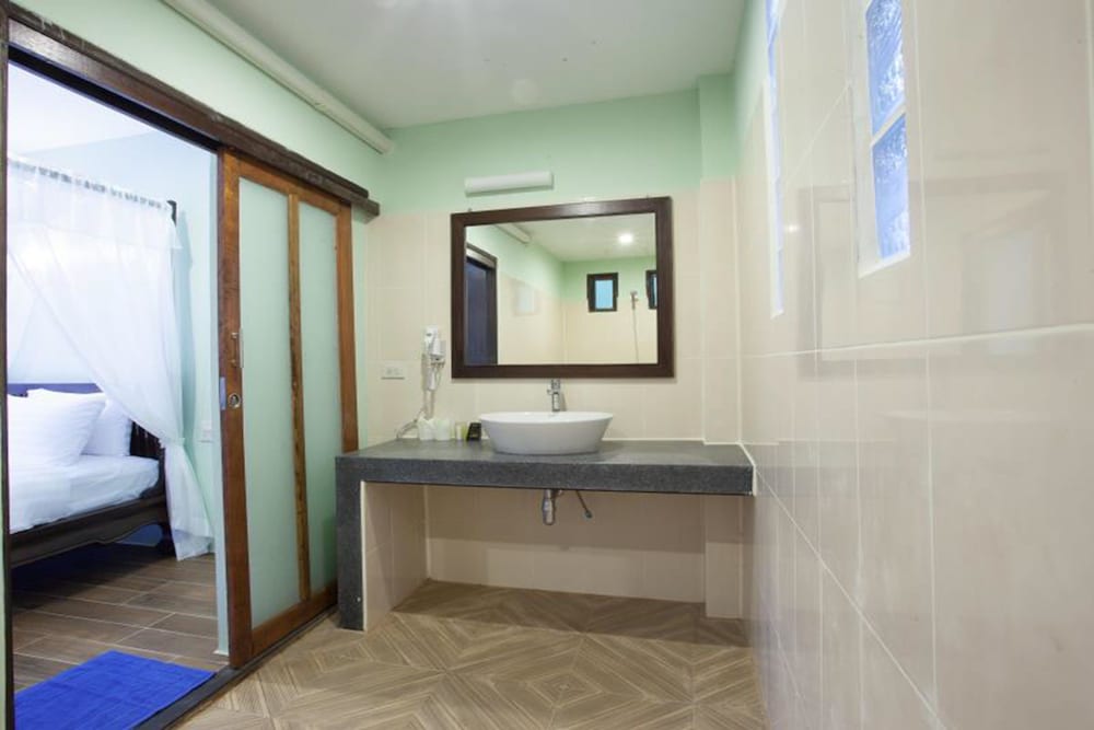 Koh Tao Beach Club 67/67