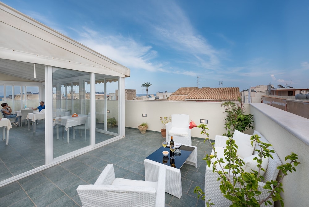 Hotel Biancolilla 7/40