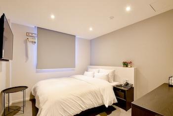 Standard, King Bed