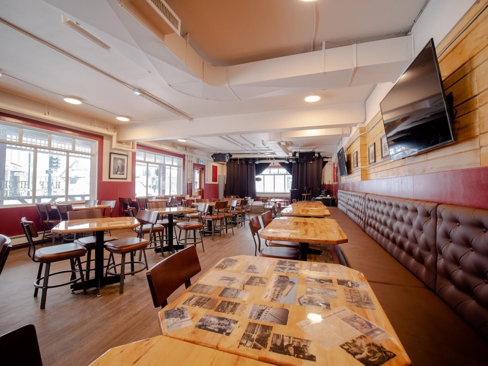 Canmore Hotel Hostel 28/38