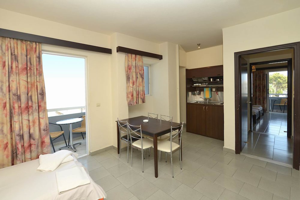 Ialysos City Hotel 41/51