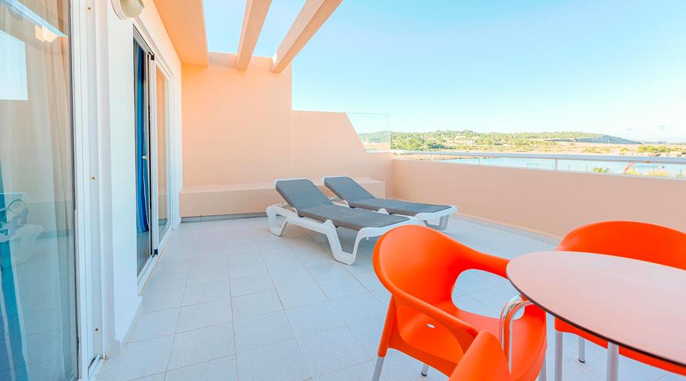 Sirenis Seaview Country Club 34/39