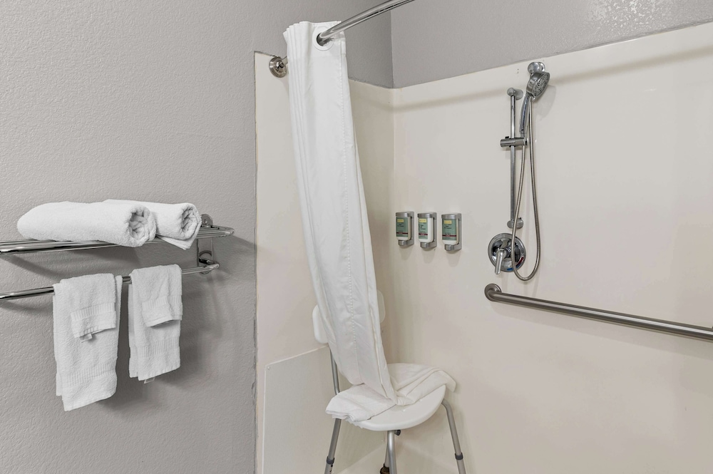 Best Western Sherwood Inn & Suites 49/50