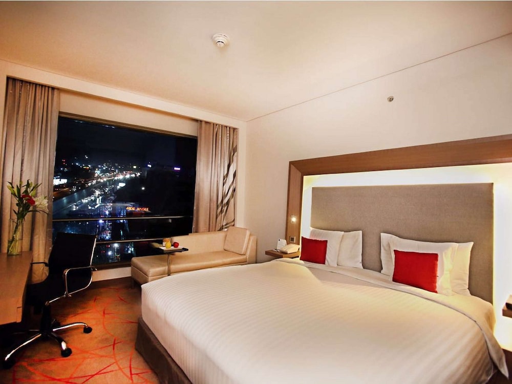 Novotel Ahmedabad 23/71