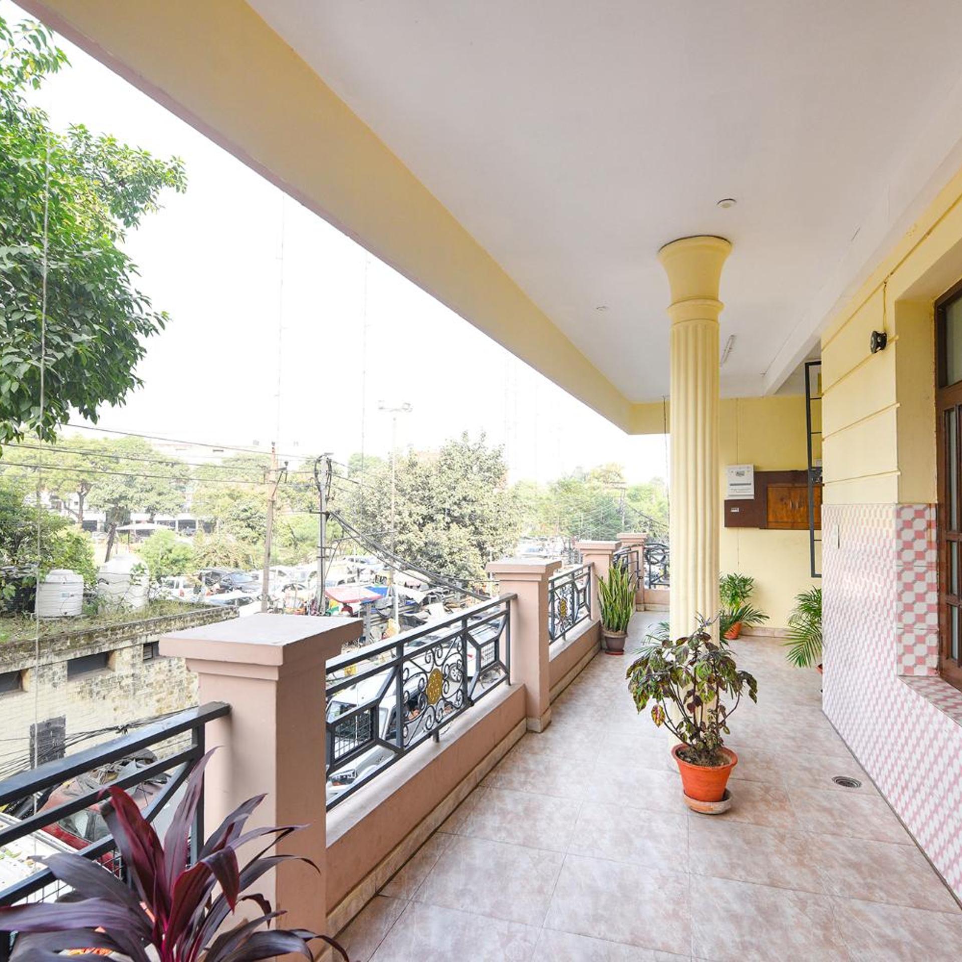 Hotel Surya Palace 2/25
