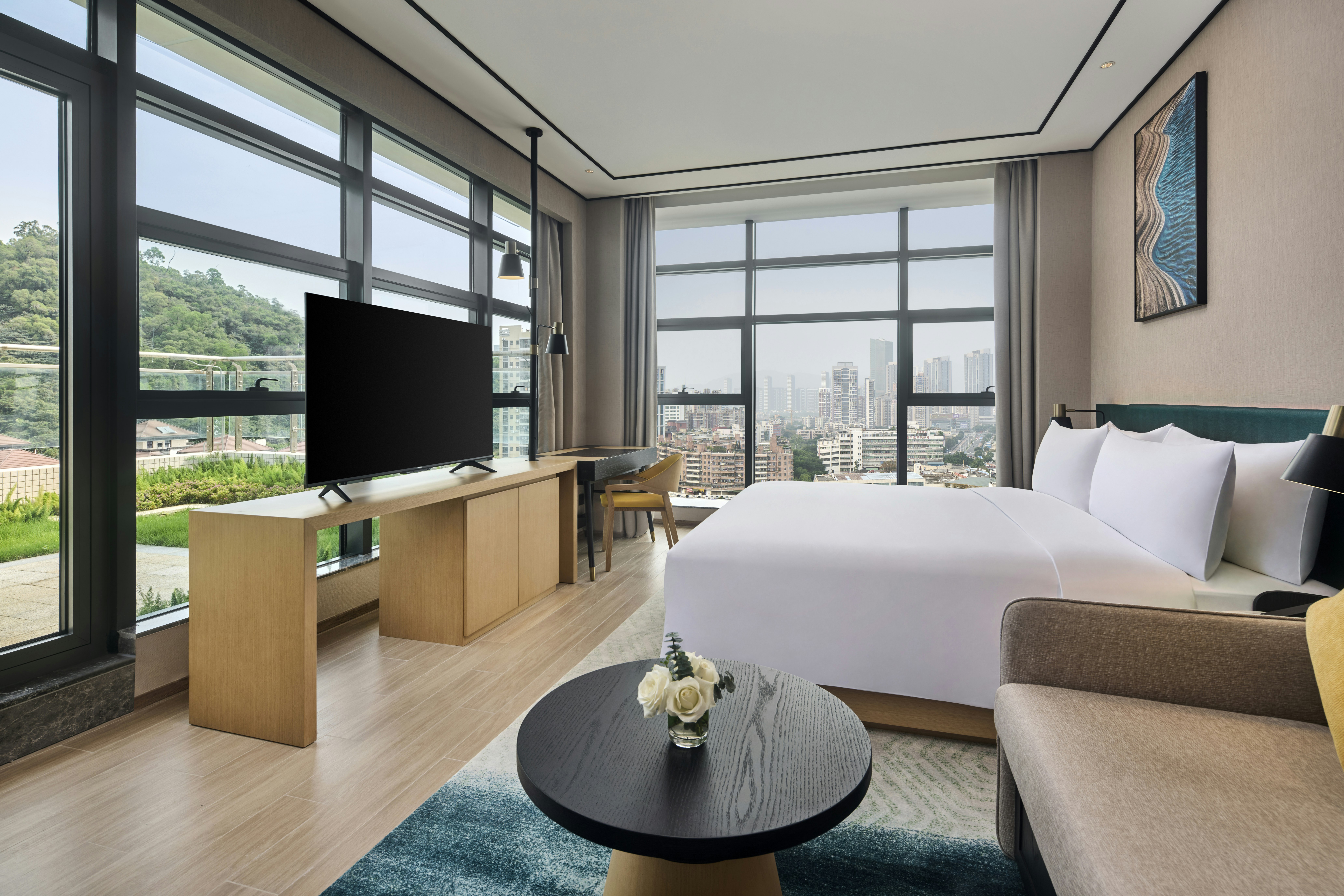 DELUXE, KING BED, BALCONY