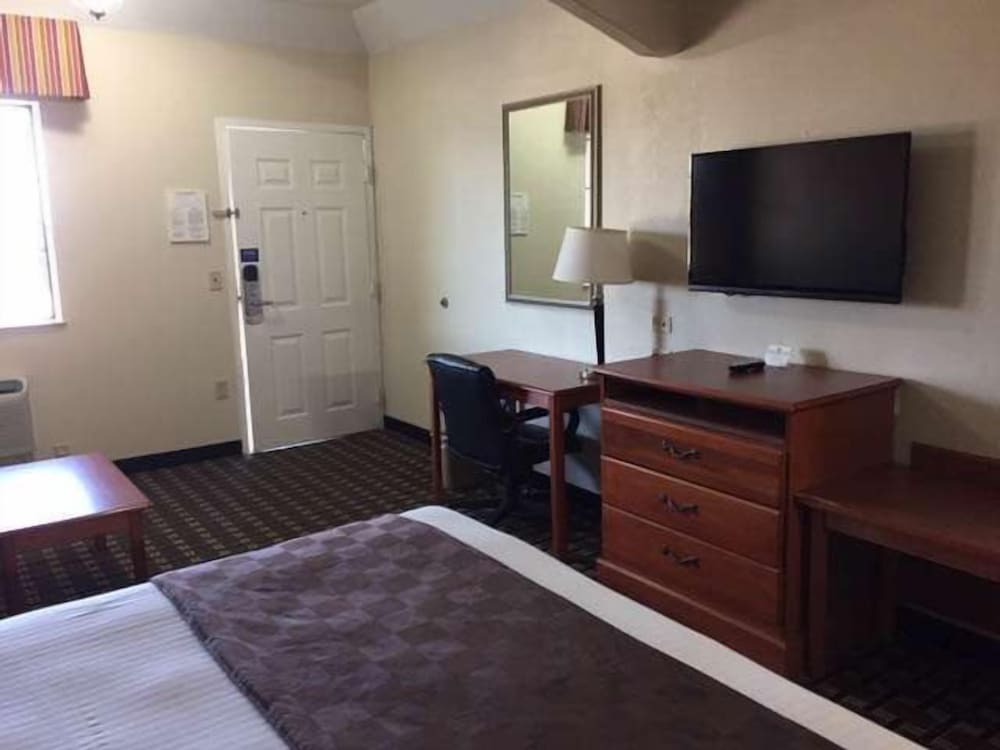 Motel6 Tyler, TX 34/41