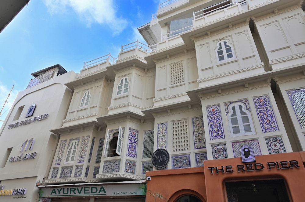 HOTEL POONAM HAVELI 3/50