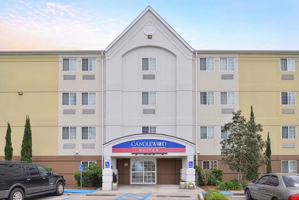 Candlewood Suites Lafayette- River Ranch 1/58