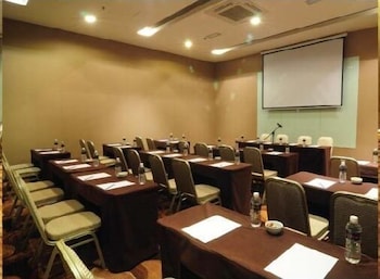 Sri Manja Boutique Hotel 42/44