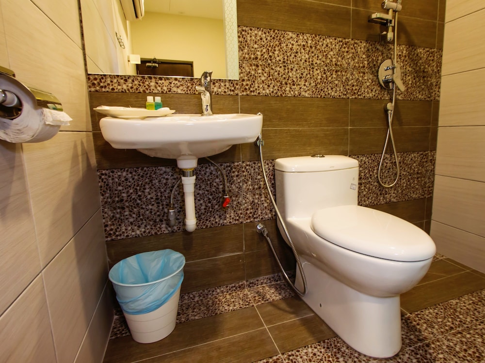 Tropicana Boutique Hotel 49/50