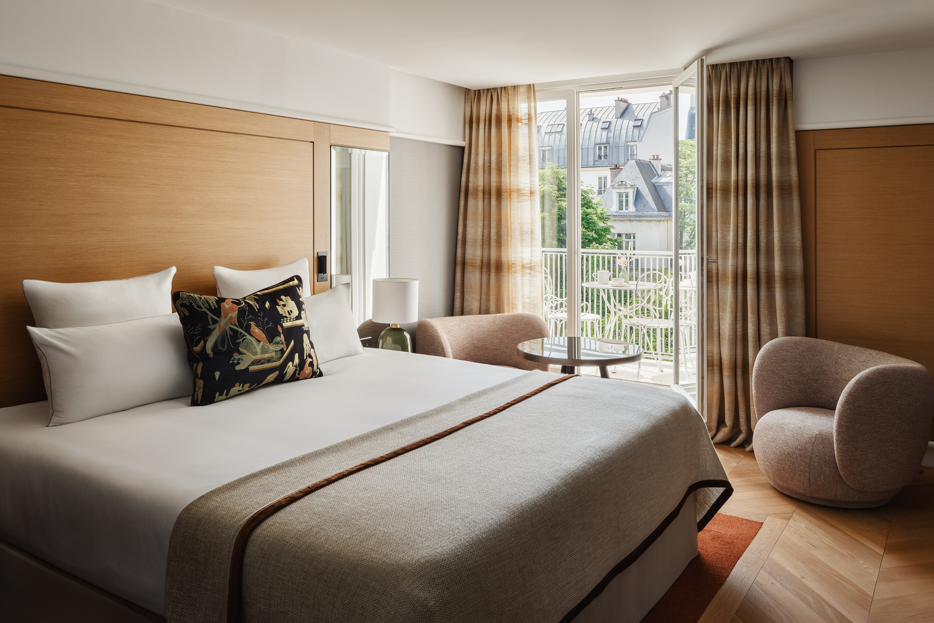 HOTEL DE SERS 5/80