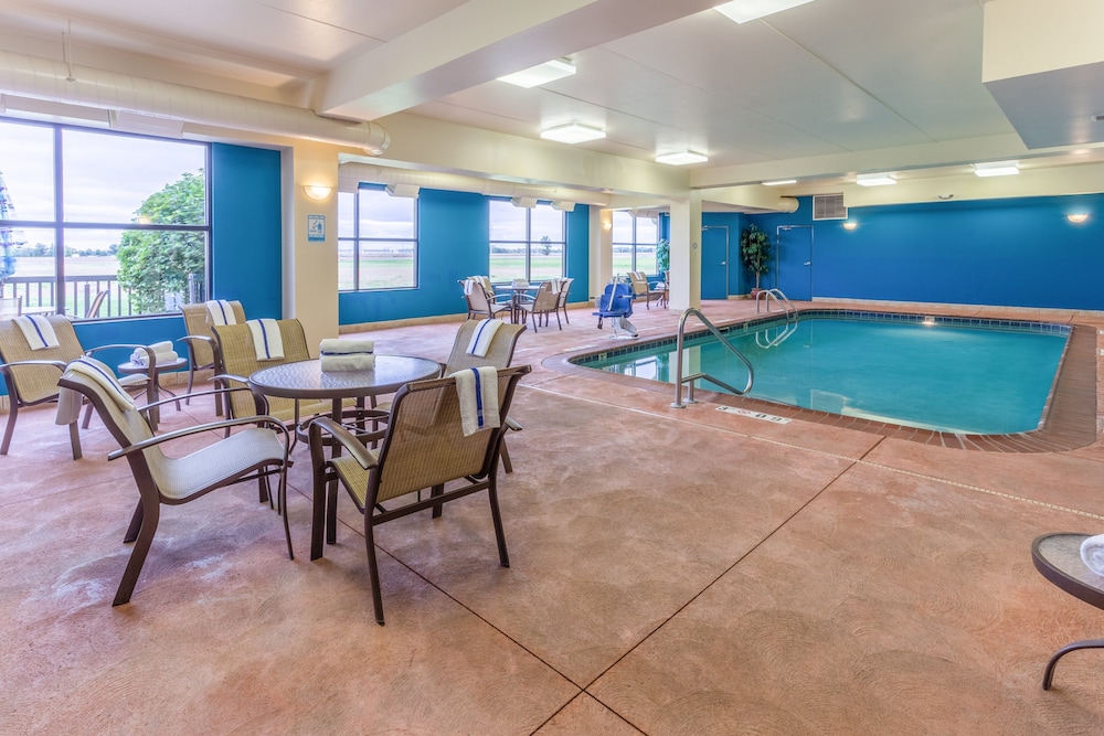 swimming pool spa
