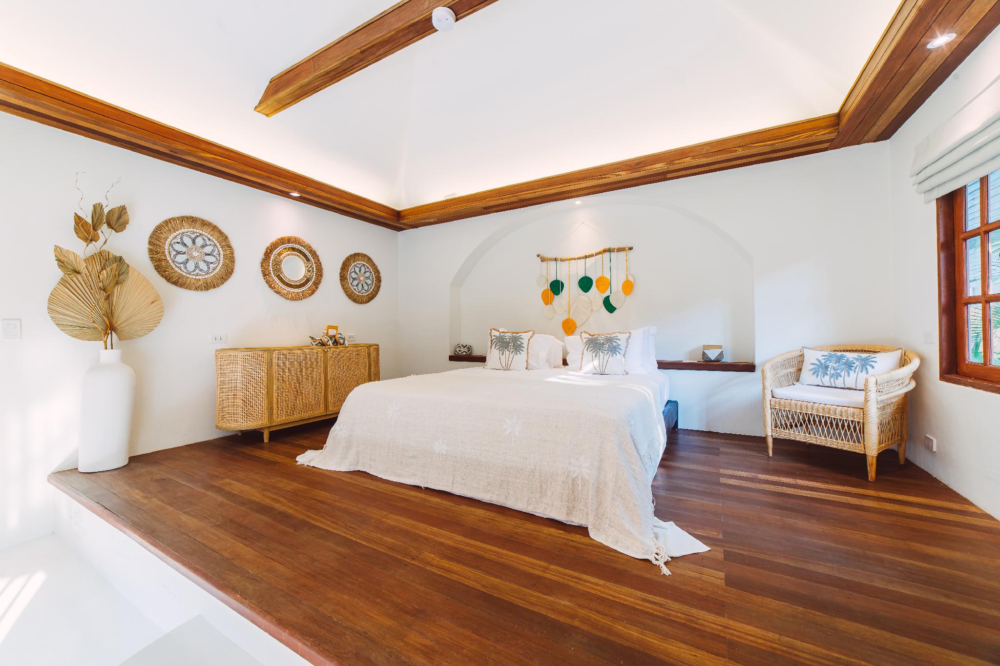 Suite, Tropical View