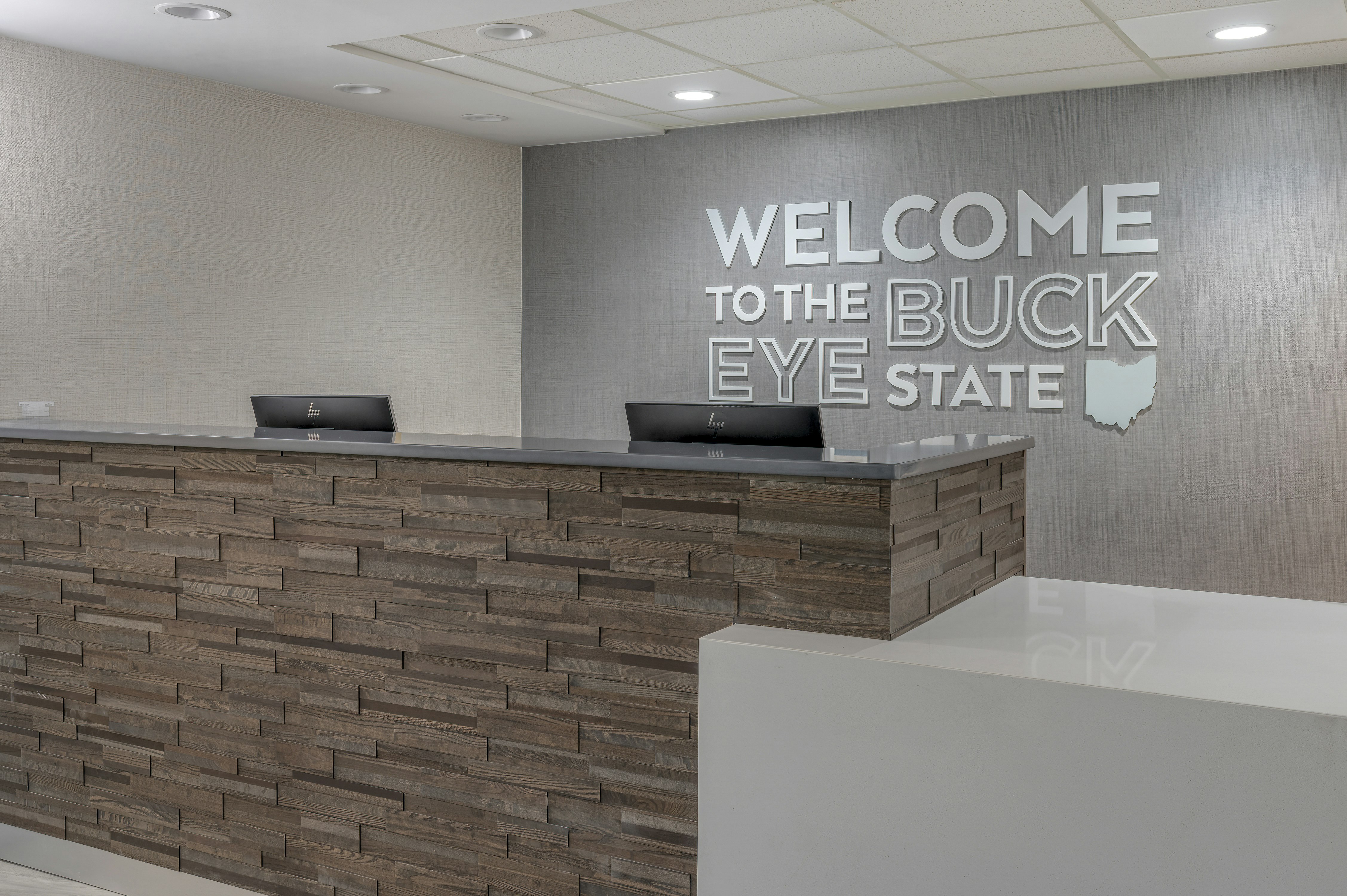 Hampton Inn New Philadelphia 4/44