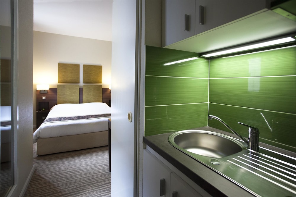 Kyriad Chambery Centre Curial 9/54