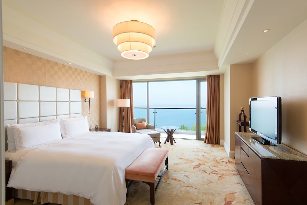 Fairmont Yangcheng Lake 14/50