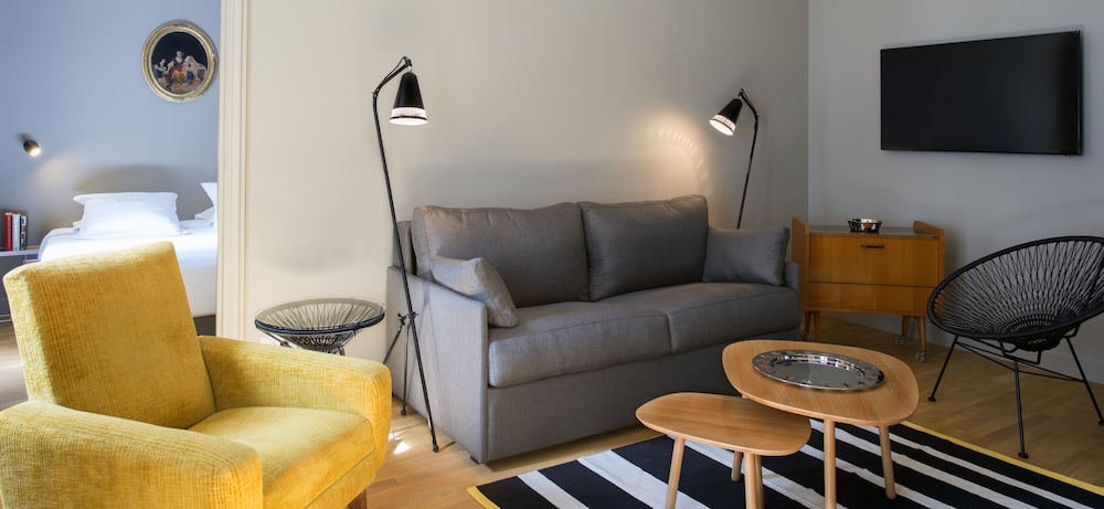 Suites and Hotel Helzear Champs Elysees 37/65