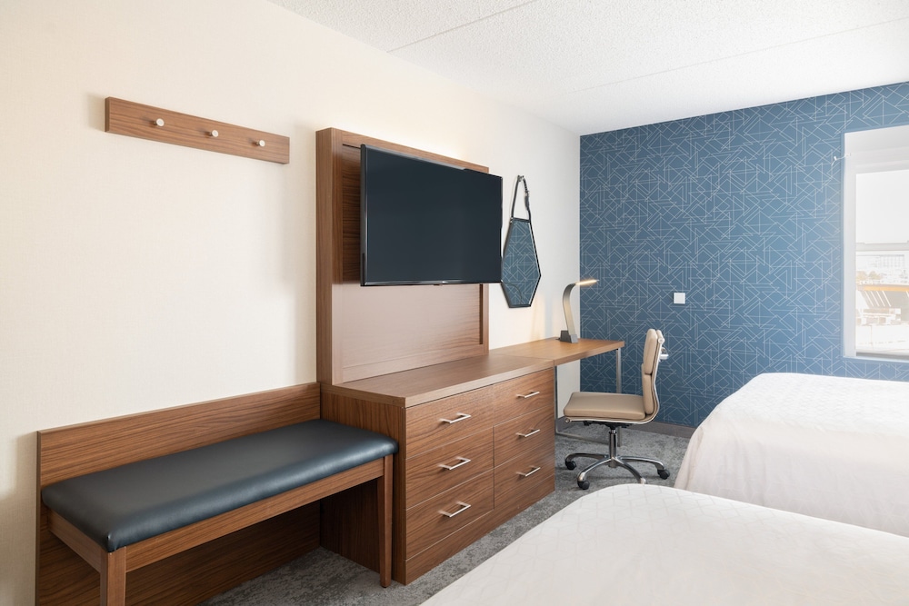 Holiday Inn Express & Suites Boston - Cambridge 13/47