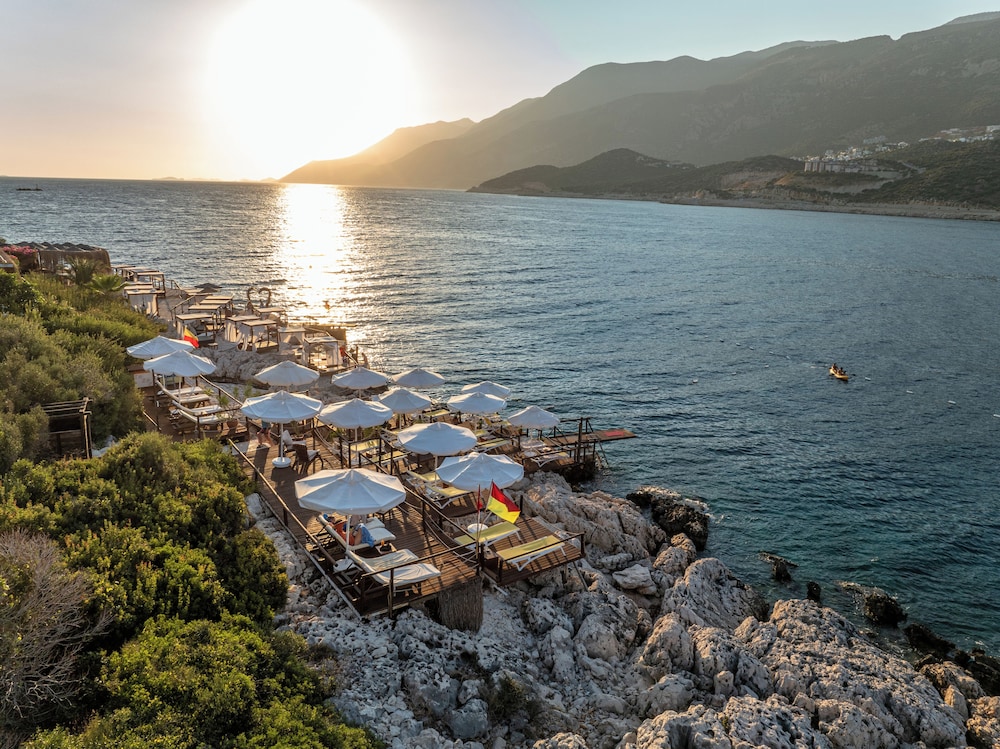 Suna Sun Boutique Hotel 42/48