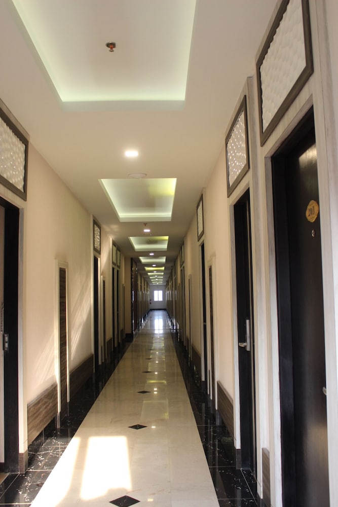 The Golden Bay Hotel Batam 9/53
