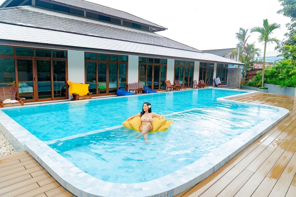 Salakphet Resort 64/71