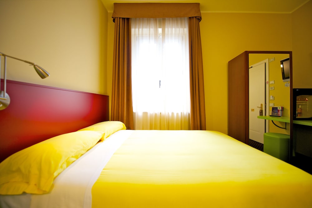 Standard, Double Bed