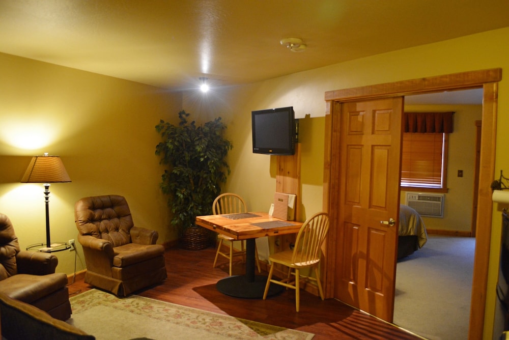 Callahan s Mountain Lodge 62/78