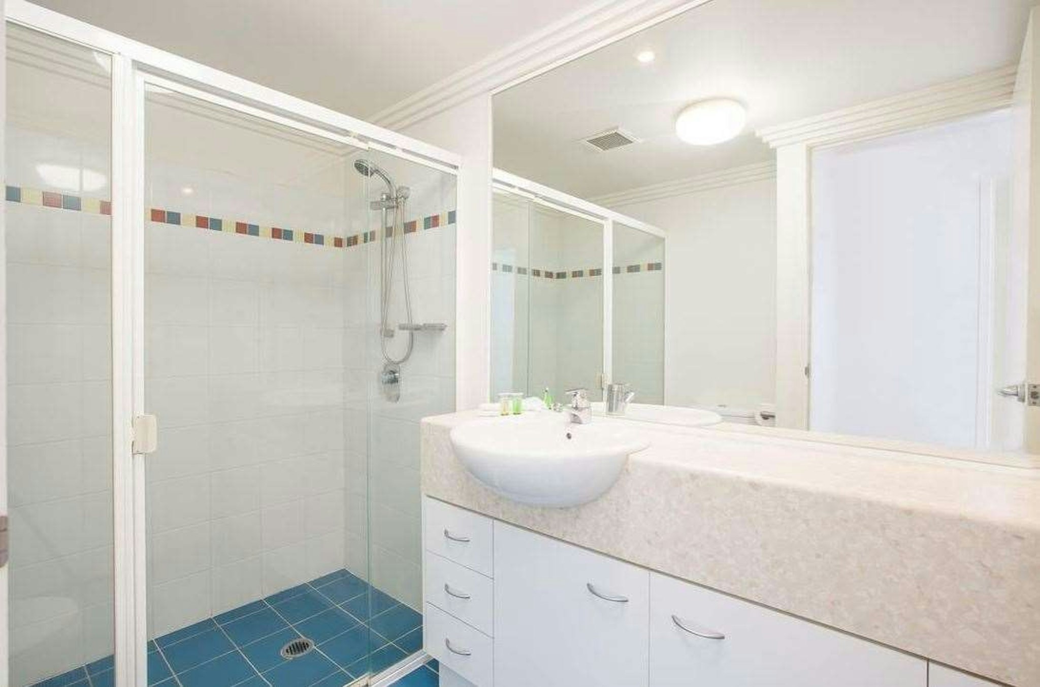 Republic Apartments 10/10