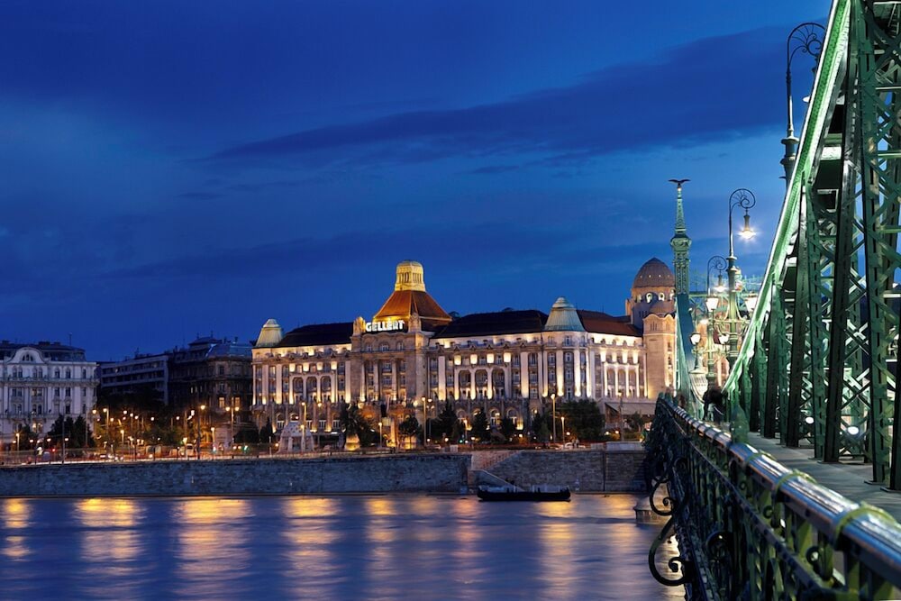 Holiday Beach Budapest Wellness 66/72