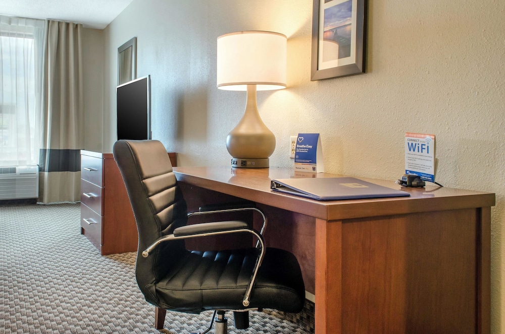 Comfort Inn and Suites Biloxi D Iberville 43/47