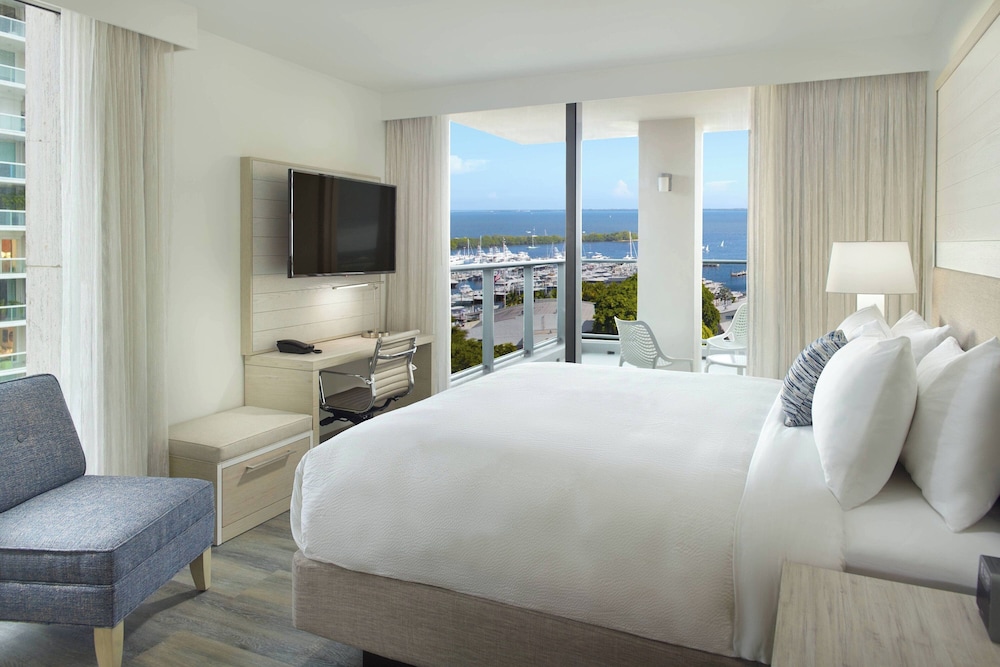 Room, King Bed, Water View, Balcony, Accessible